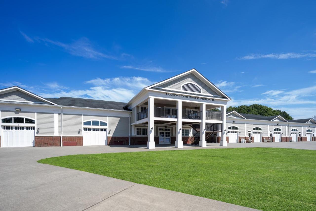 Holiday Inn Poughkeepsie By Ihg Exterior foto
