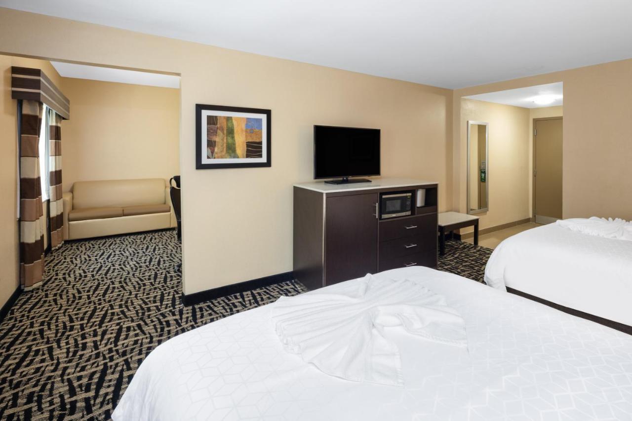 Holiday Inn Poughkeepsie By Ihg Exterior foto